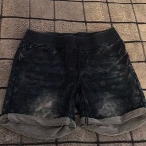 Stretchy jean shorts